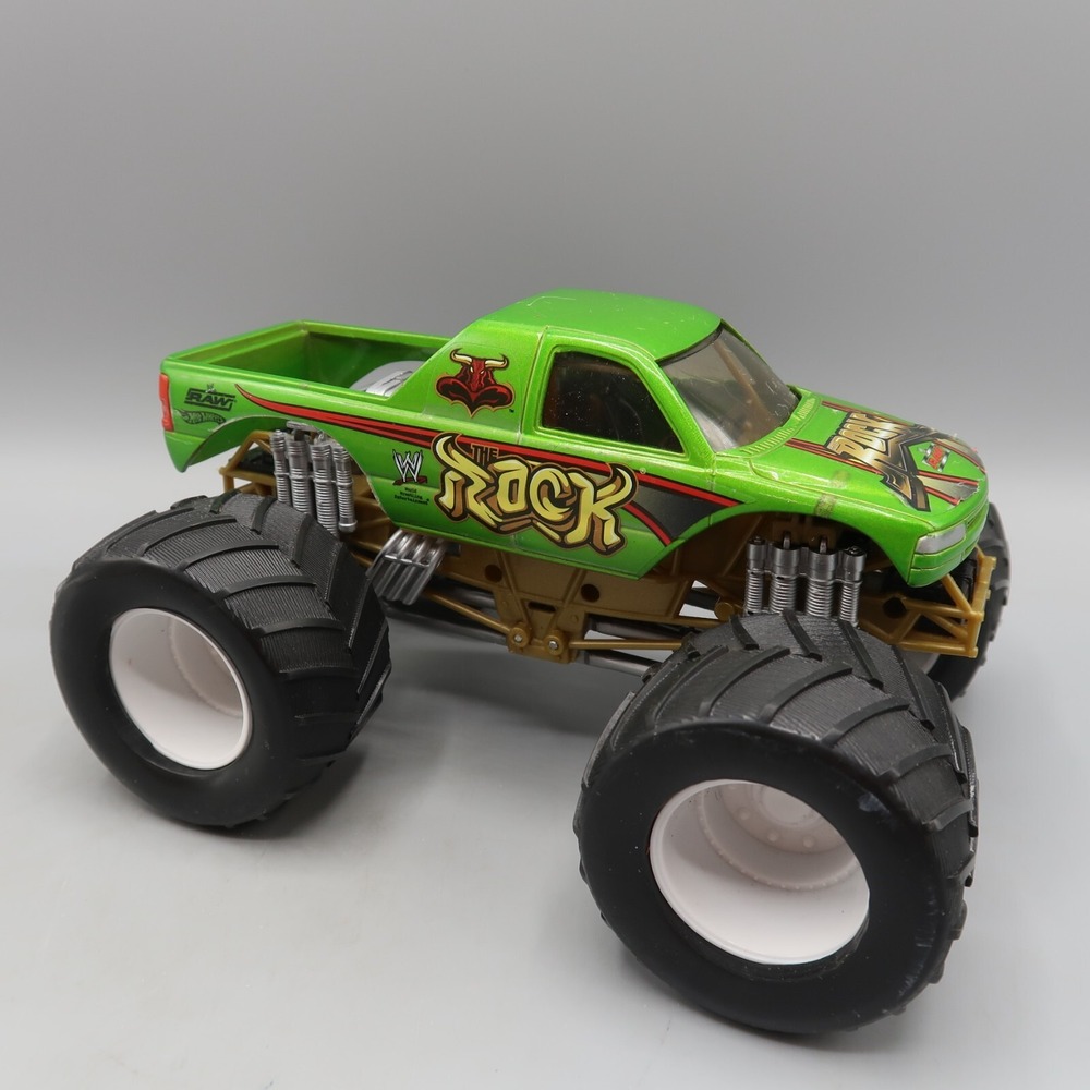Hot Wheels‎ Monster Jam Truck WWE Raw The Rock  1:24 Lime Green Toy